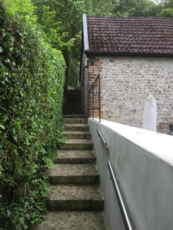 The Grooms Loft Self Contained Apartment Milton Abbas 외부 사진