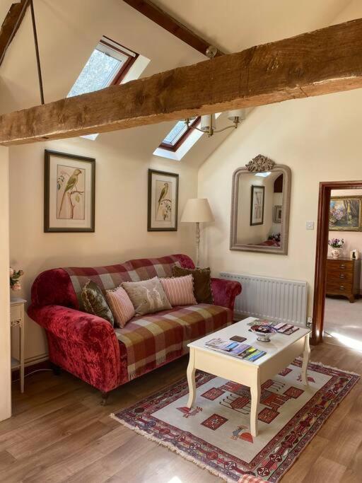 The Grooms Loft Self Contained Apartment Milton Abbas 외부 사진